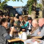 Mitbring-Frühstück im Kirchgarten